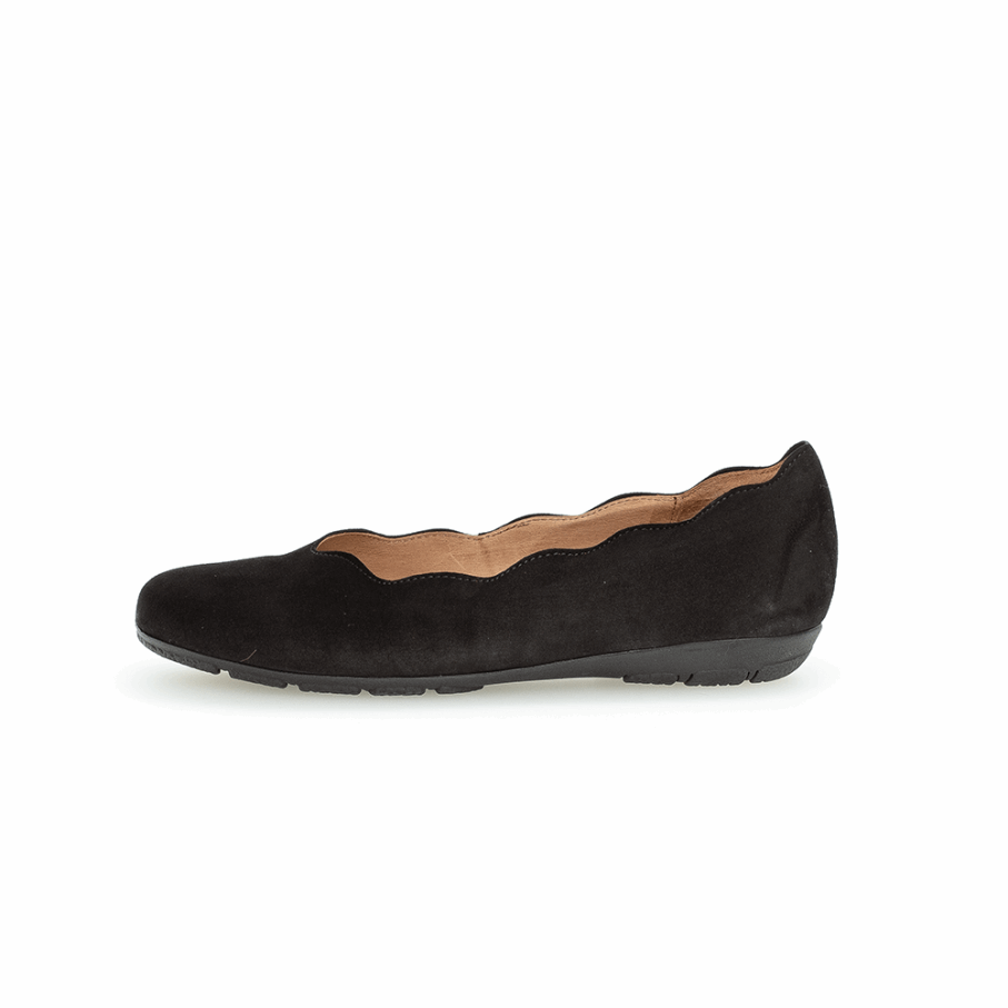 Gabor Black Scalloped Balletflat